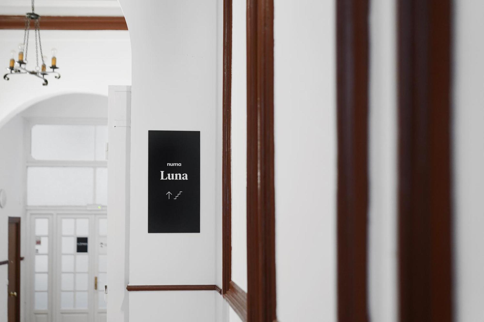 Numa Madrid Luna Exteriör bild